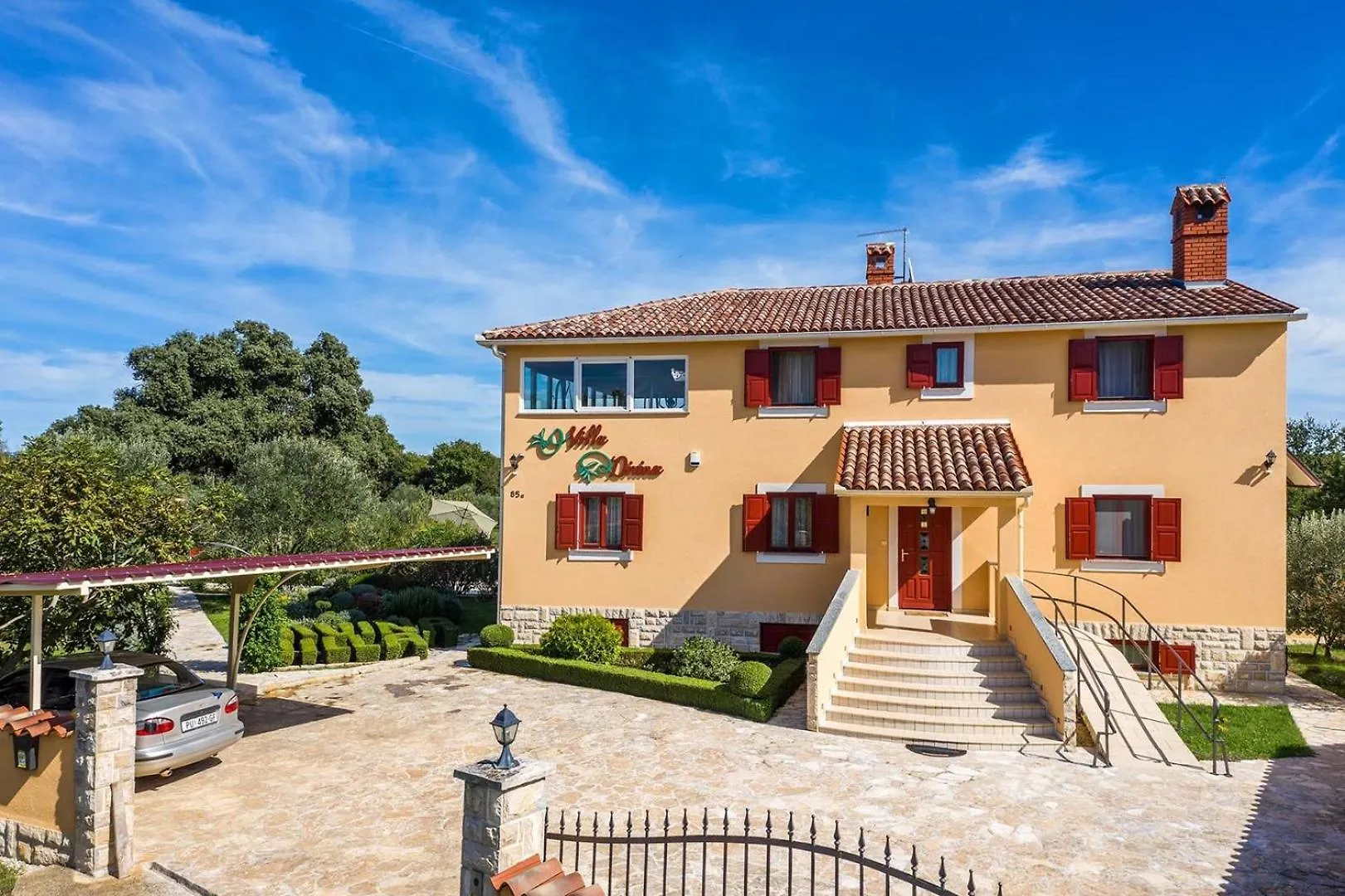 Villa Divina Sisan