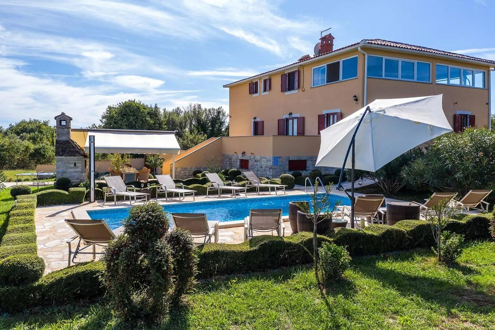 Villa Divina Sisan