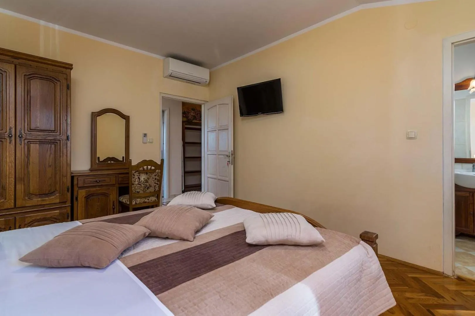 Villa Divina Sisan