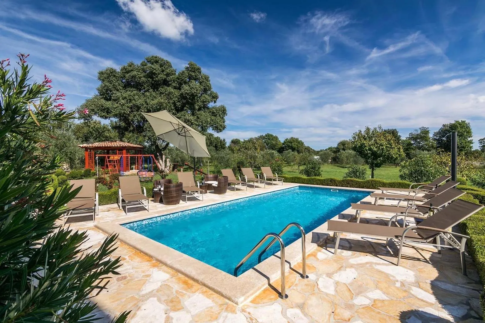 Villa Divina Sisan 0*,  Croatia