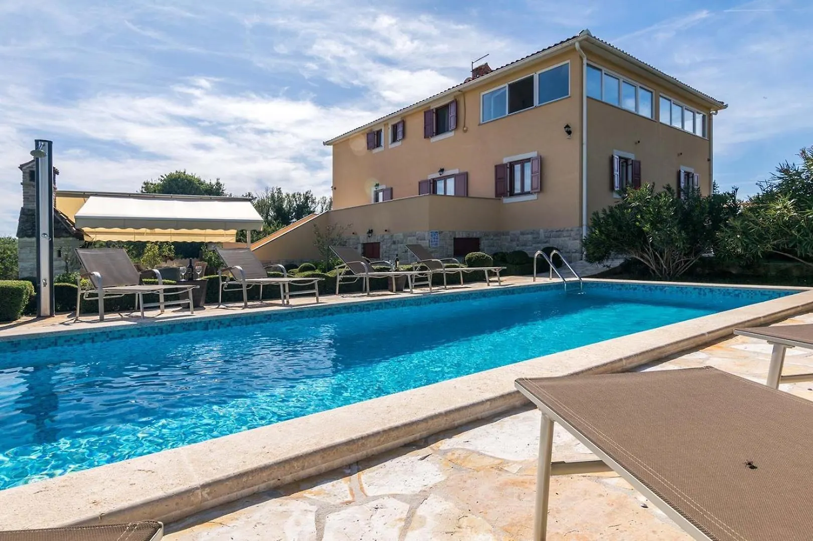 Villa Divina Sisan