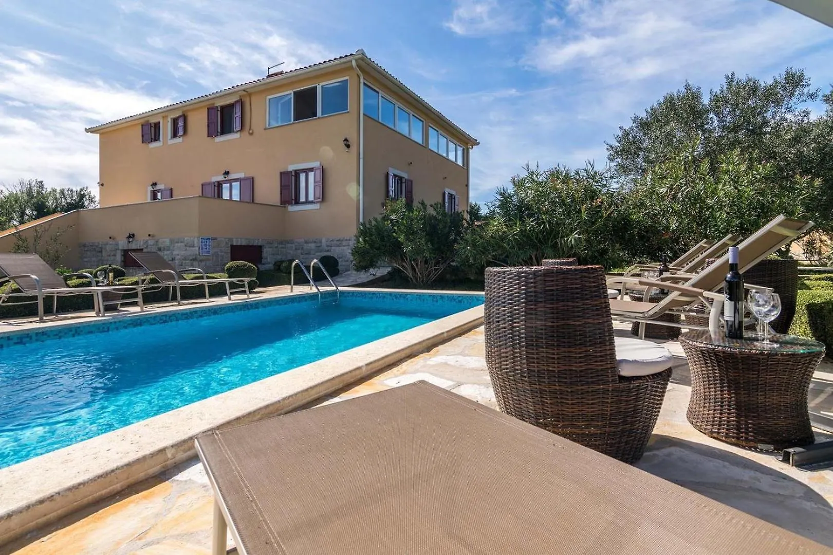 Villa Divina Sisan