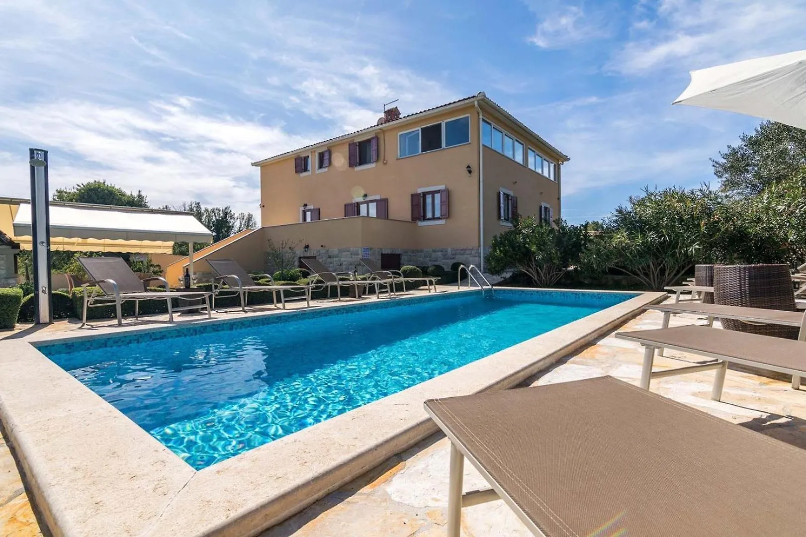 Villa Divina Sisan