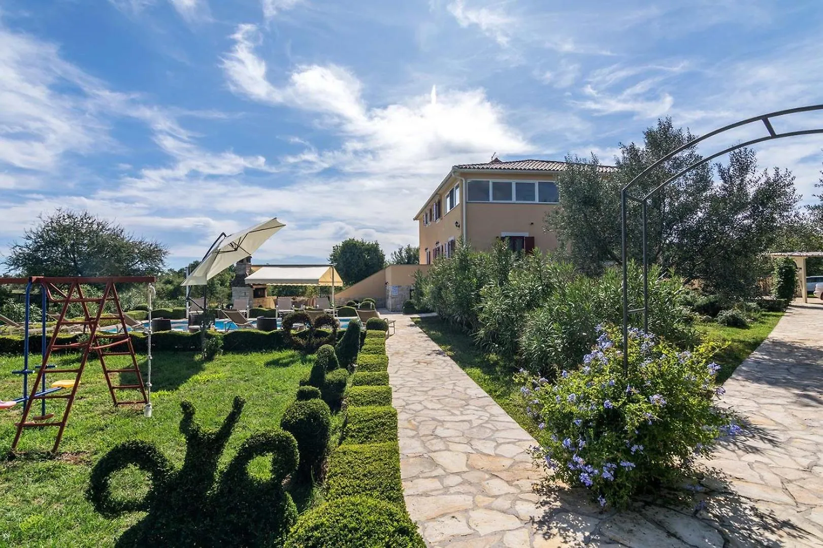 Villa Divina Sisan 0*,  Croatia