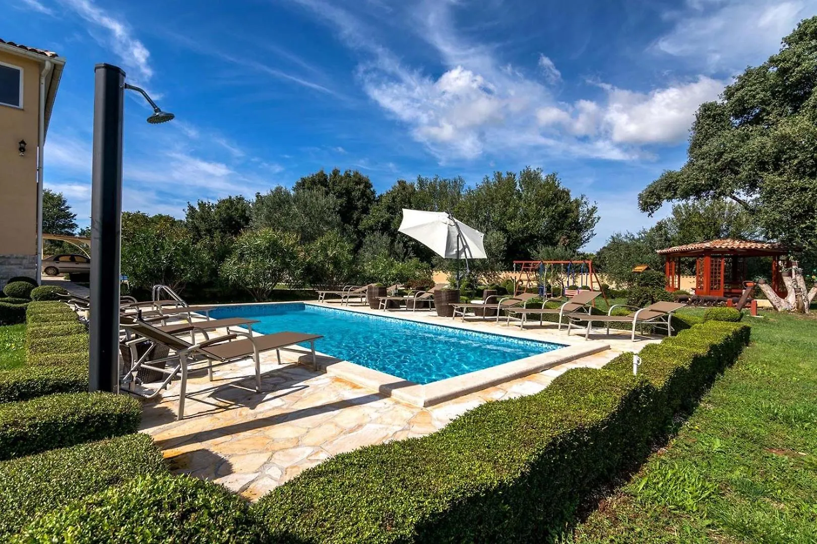 Villa Divina Sisan